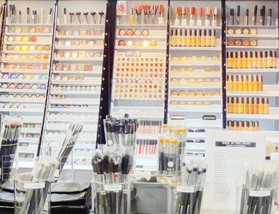 50至100萬元美容創(chuàng)業(yè)加盟品牌 找50至100萬元美容好項(xiàng)目上中國加盟網(wǎng)